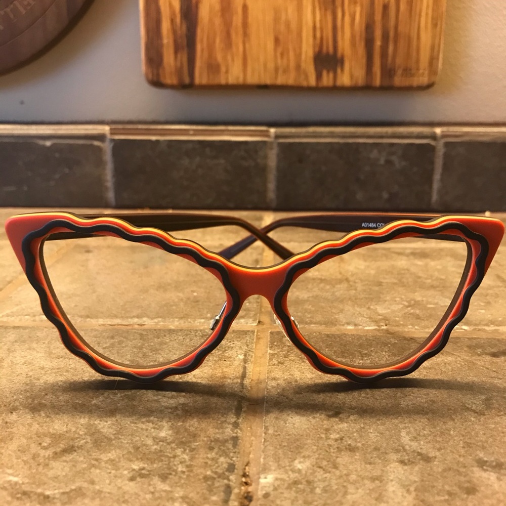 Funky cateye glasses frames. - Picture 3 of 6